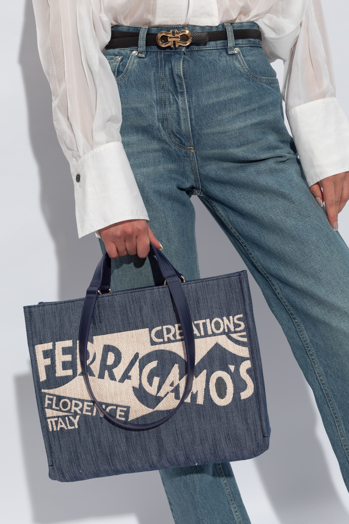 Navy blue 'Sign M' Shopper Bag FERRAGAMO - Vitkac France